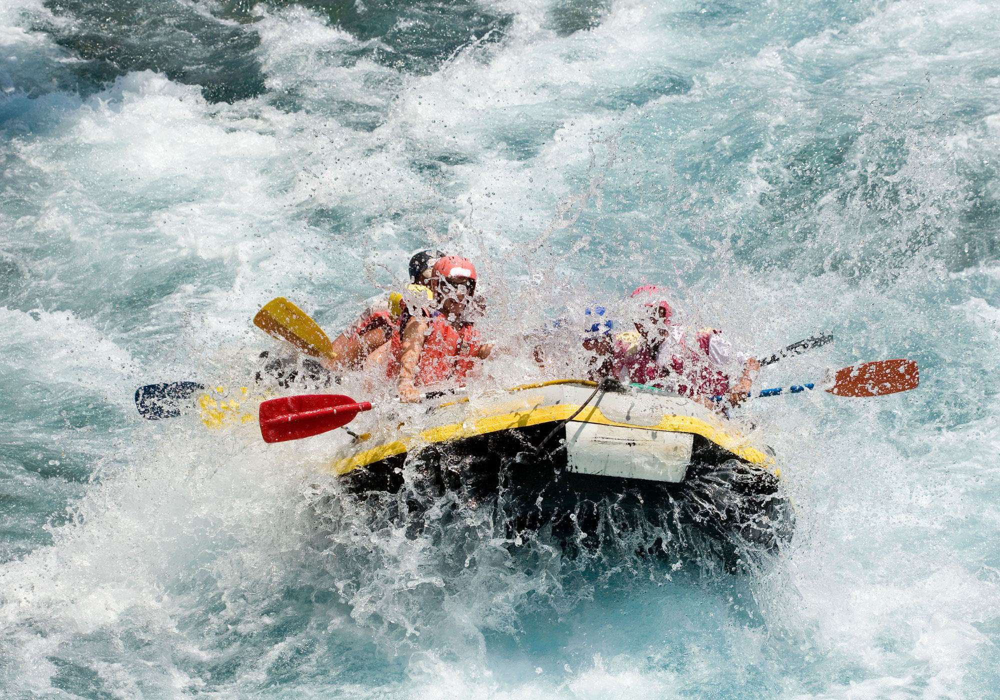 Les avantages de faire du rafting au Pays Basque