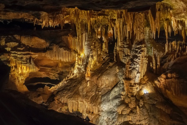 visite grottes de sare