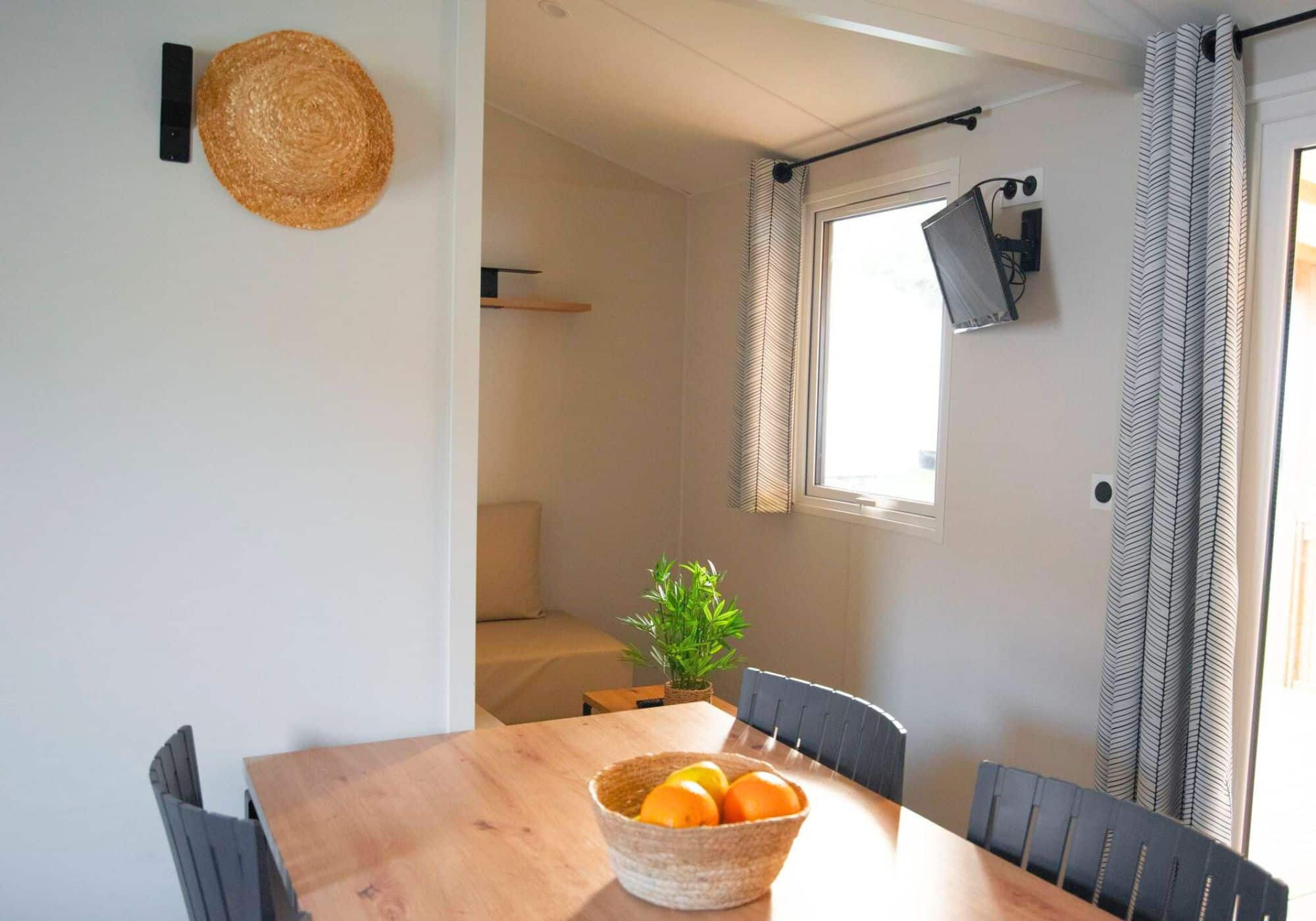 Séjour d’un mobil-home du camping proche d’Ascain